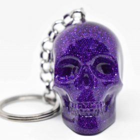 Glam skull keychain with dazzling glitter details